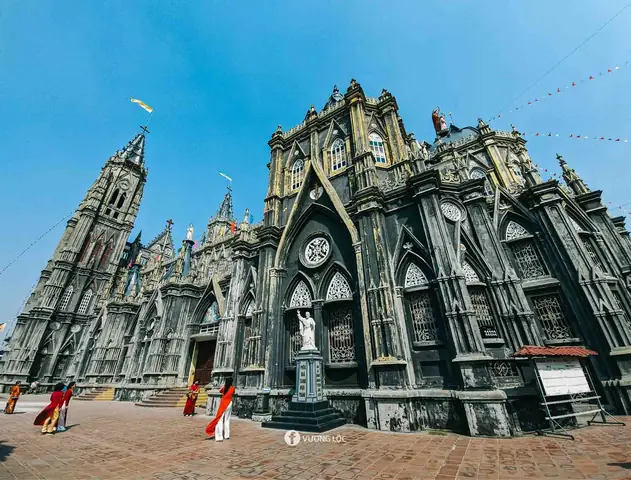 Nhà Thờ Hưng Nghĩa Nhà Thờ Hưng Nghĩa