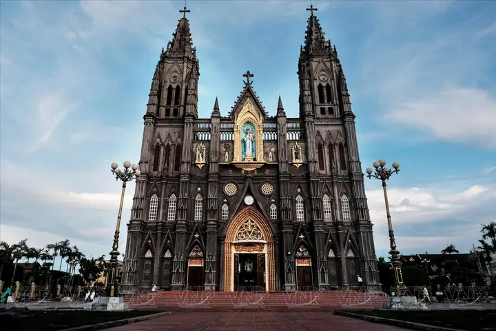 Nhà Thờ Hưng Nghĩa Nhà Thờ Hưng Nghĩa