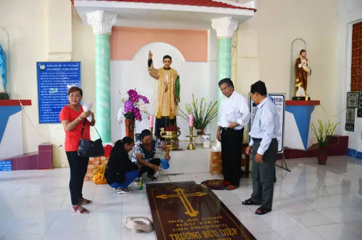 Nhà Thờ Khúc Tréo Nhà Thờ Khúc Tréo