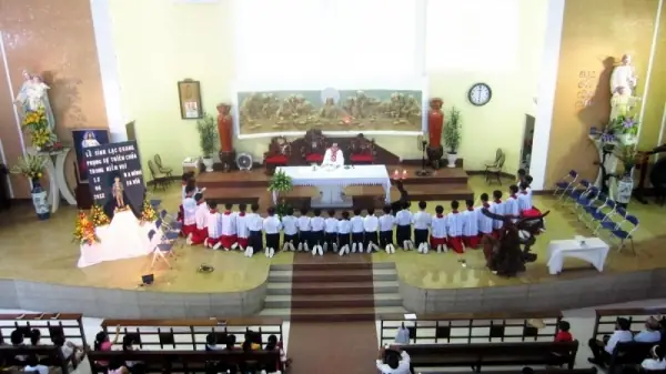 Nhà Thờ Lạc Quang Nhà Thờ Lạc Quang
