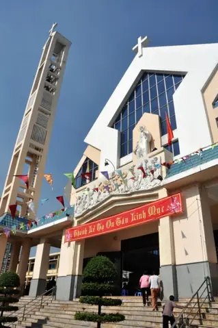 Nhà Thờ Lạc Quang Nhà Thờ Lạc Quang