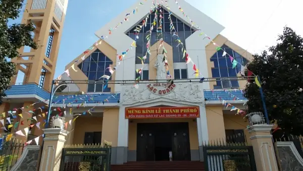 Nhà Thờ Lạc Quang Nhà Thờ Lạc Quang