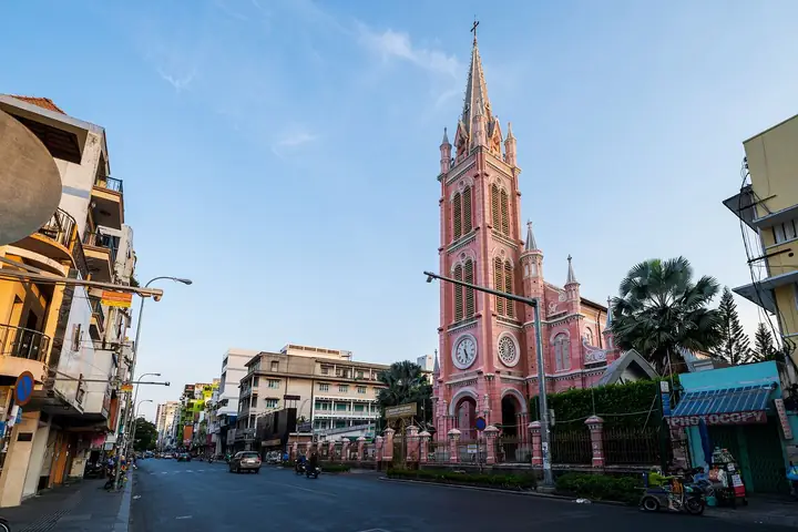 Nhà Thờ Tân