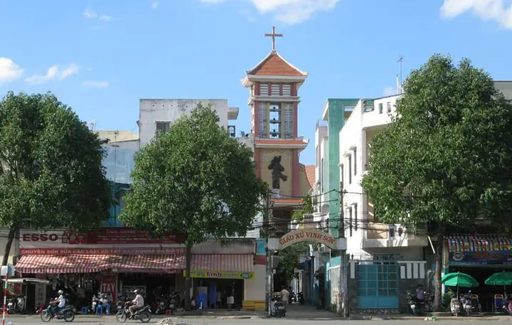 Nhà Thờ Vinh Sơn