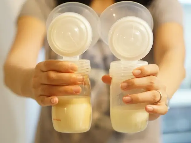 Rã Đông Sữa Mẹ Ở Nhiệt Độ Phòng Được Không Rã Đông Sữa Mẹ Ở Nhiệt Độ Phòng Được Không