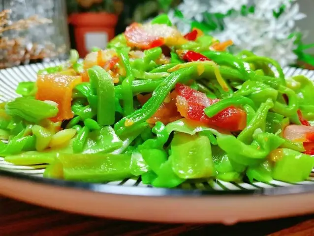 Hướng Dẫn Làm Rau Tiến Vua Xào Chay Thơm Ngon Đơn Giản Tại Nhà Hướng Dẫn Làm Rau Tiến Vua Xào Chay Thơm Ngon Đơn Giản Tại Nhà