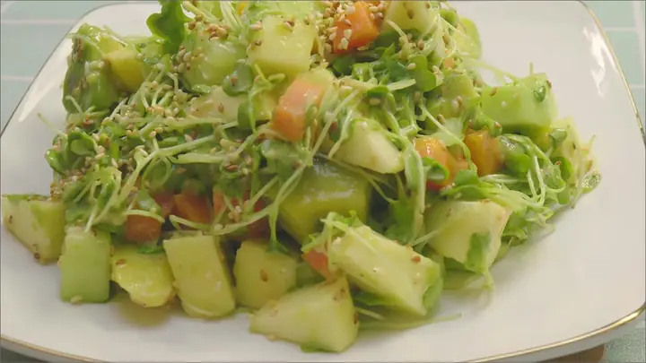 Salad Dưa Chuột Sốt Mè Rang: Hướng Dẫn Làm Nhanh, Chuẩn Vị Tại Nhà