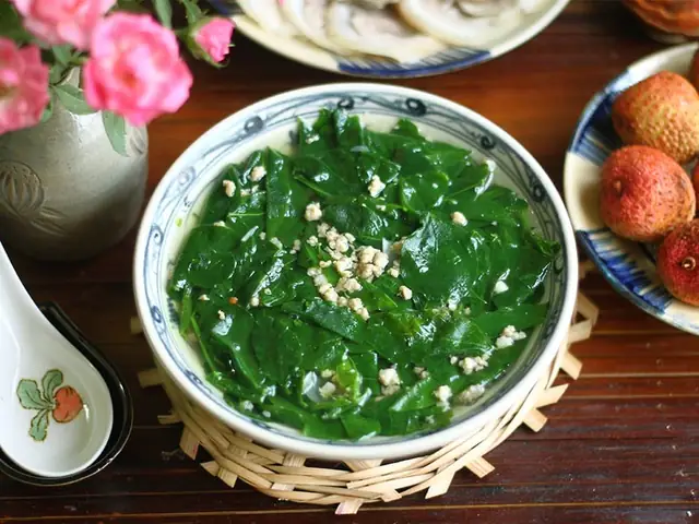 Cách Nấu Canh Rau Ngót Thịt Gà Ngọt Thanh, Đơn Giản Tại Nhà