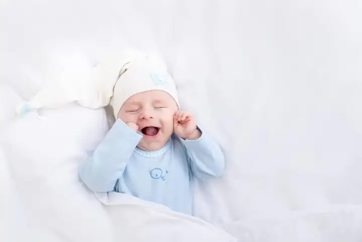 Trẻ Sơ Sinh Kêu È È Khi Ngủ