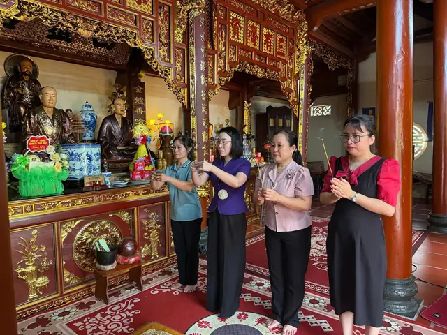 Tử Vi Tướng Số Nhâm Thâm Tử Vi Tướng Số Nhâm Thâm