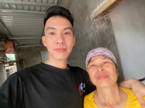 Tướng Mặt Người Có Mẹ Kế