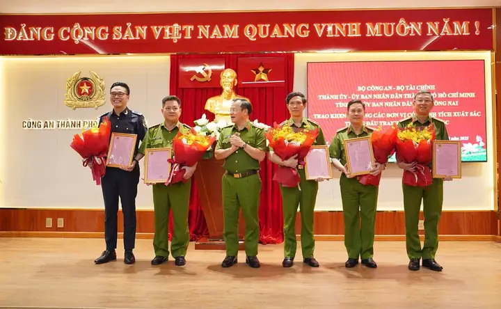 Tướng Mặt Nhiều Lông Tướng Mặt Nhiều Lông