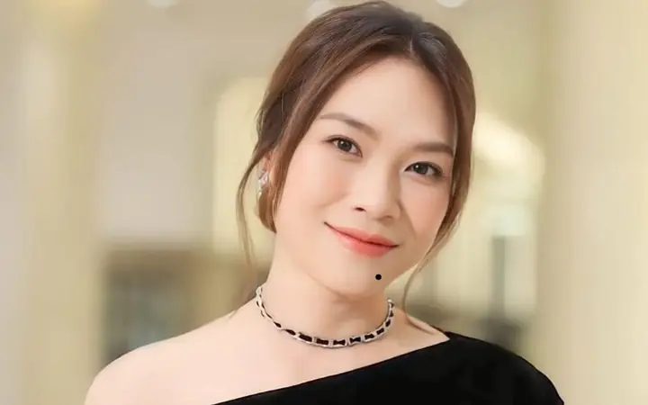 Tướng Số Nốt Ruồi Trên Cằm