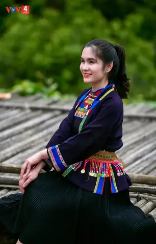 Tướng Số Phụ Nữ Tóc Mỏng