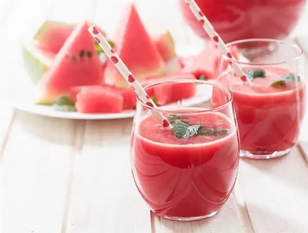 Uống Nước Dưa Hấu Có Giảm Cân Không? Lợi Ích & Lưu Ý Chi Tiết Uống Nước Dưa Hấu Có Giảm Cân Không? Lợi Ích & Lưu Ý Chi Tiết