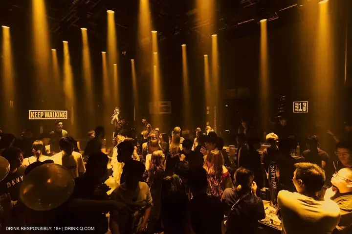 Khu 13 Phạm Ngũ Lão: Thông Tin Chi Tiết Và Hướng Dẫn Đặt Bàn Tại Nightclub Nổi Tiếng Quận 1 Khu 13 Phạm Ngũ Lão: Thông Tin Chi Tiết Và Hướng Dẫn Đặt Bàn Tại Nightclub Nổi Tiếng Quận 1