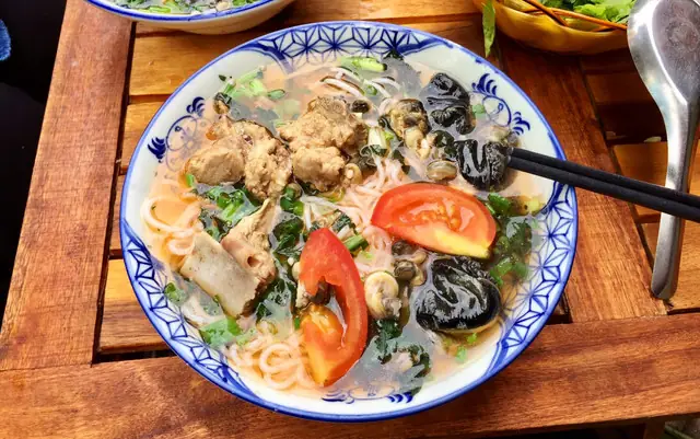 Review Bún Ốc Sườn 57 Hai Bà Trưng: Địa Chỉ, Thực Đơn Và Đánh Giá Chi Tiết