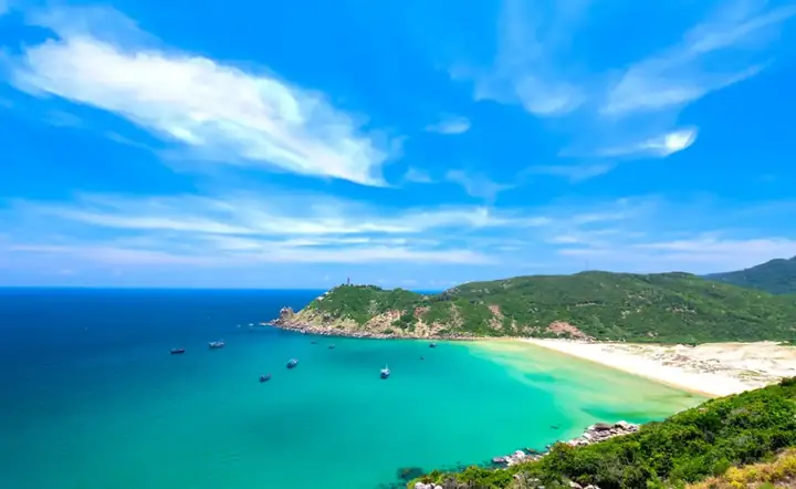 Bãi Biển Đại Lãnh Ở Đâu? Vị Trí, Cách Đi Và Những Lưu Ý Cần Biết