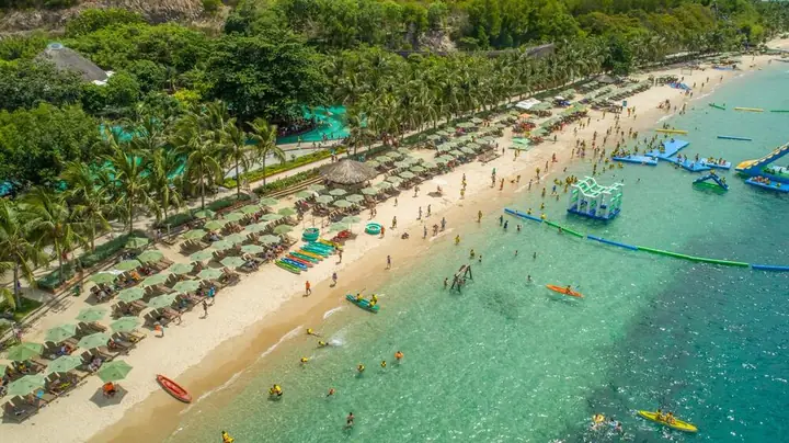 Hướng Dẫn Du Lịch Bãi Biển Hòn Tằm Nha Trang: Cách Đến, Hoạt Động & Mẹo Thú Vị
