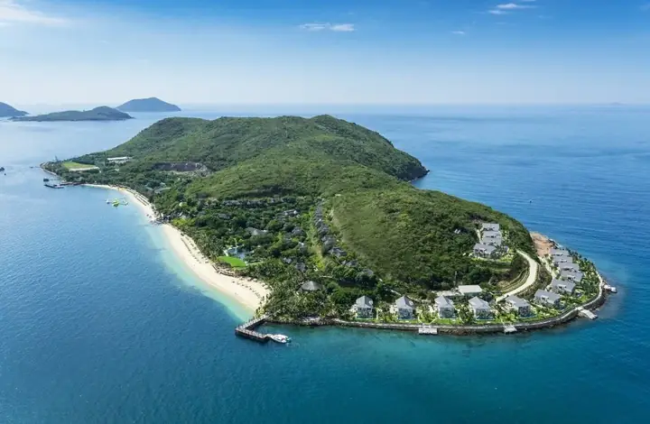 Hướng Dẫn Du Lịch Bãi Biển Hòn Tằm Nha Trang: Cách Đến, Hoạt Động & Mẹo Thú Vị