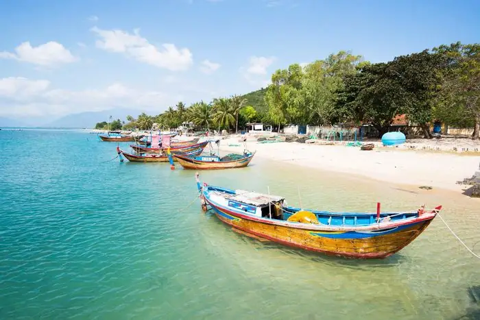 Hướng Dẫn Chi Tiết Khám Phá Bãi Biển Nhũ Tiên Nha Trang: Địa Điểm, Hoạt Động Và Mẹo Du Lịch