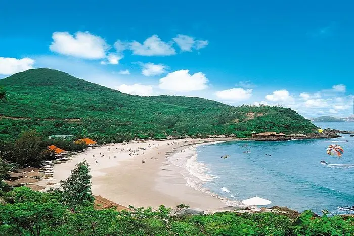 Hướng Dẫn Chi Tiết Khám Phá Bãi Biển Nhũ Tiên Nha Trang: Địa Điểm, Hoạt Động Và Mẹo Du Lịch