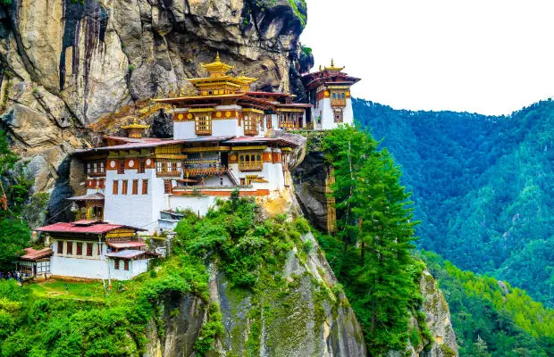 Bhutan Là Đất Nước Nào? Tìm Hiểu Về Vương Quốc Hạnh Phúc Tại Dãy Himalaya Bhutan Là Đất Nước Nào? Tìm Hiểu Về Vương Quốc Hạnh Phúc Tại Dãy Himalaya