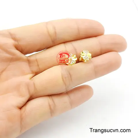 Bông Tai Cặp Đôi: Ý Nghĩa, Mẫu Lựa Chọn Và Cách Phối Hợp Hoàn Hảo Cho Ngày Đặc Biệt Bông Tai Cặp Đôi: Ý Nghĩa, Mẫu Lựa Chọn Và Cách Phối Hợp Hoàn Hảo Cho Ngày Đặc Biệt