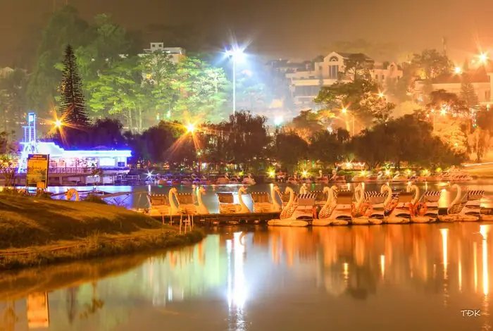 Đà Lạt Về Đêm: Top Địa Điểm Nên Đến Để Khám Phá Và Thư Giãn Đà Lạt Về Đêm: Top Địa Điểm Nên Đến Để Khám Phá Và Thư Giãn