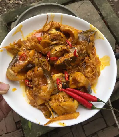 Cách Làm Món Cá Lăng Kho Riềng Thơm Ngon, Đậm Đà Chuẩn Vị Tại Nhà Cách Làm Món Cá Lăng Kho Riềng Thơm Ngon, Đậm Đà Chuẩn Vị Tại Nhà