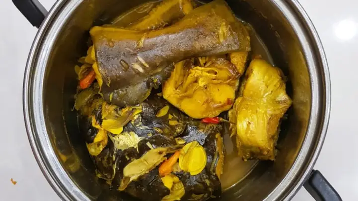 Cách Làm Món Cá Lăng Kho Riềng Thơm Ngon, Đậm Đà Chuẩn Vị Tại Nhà Cách Làm Món Cá Lăng Kho Riềng Thơm Ngon, Đậm Đà Chuẩn Vị Tại Nhà