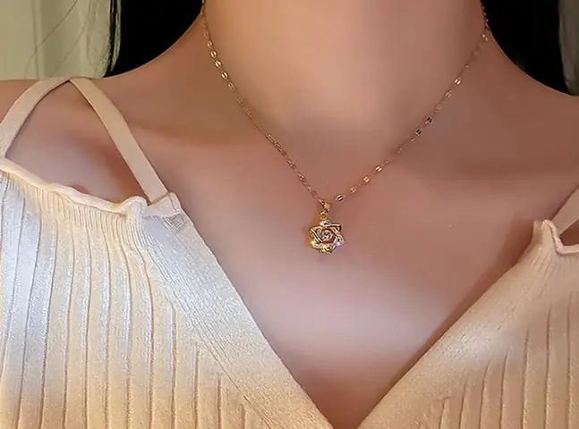 Các Mẫu Mặt Dây Chuyền Vàng Tây Đẹp