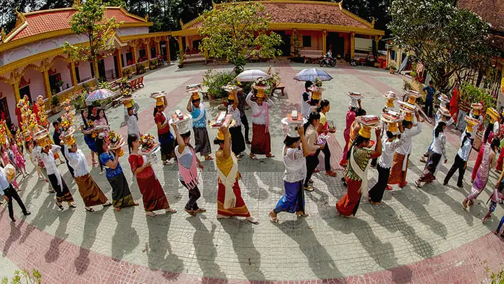 Ngày Lễ Và Tết Của Người Khmer: Lịch, Ý Nghĩa & Phong Tục Truyền Thống