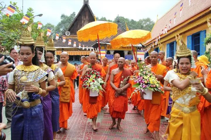 Ngày Lễ Và Tết Của Người Khmer: Lịch, Ý Nghĩa & Phong Tục Truyền Thống