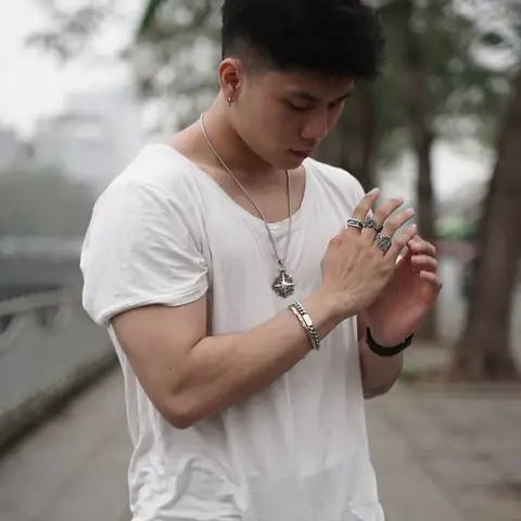 Dịch Vụ Cắt Size Nhẫn Bạc Giá Bao Nhiêu? Địa Chỉ Chỉnh Size Nhẫn Uy Tín Tại Hà Nội Dịch Vụ Cắt Size Nhẫn Bạc Giá Bao Nhiêu? Địa Chỉ Chỉnh Size Nhẫn Uy Tín Tại Hà Nội