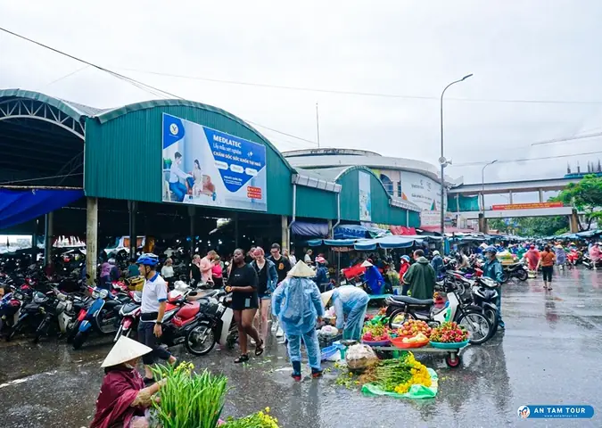 Chợ Đồng Hới Quảng Bình: Kinh Nghiệm Khám Phá Thiên Đường Hải Sản Và Ẩm Thực Địa Phương Chợ Đồng Hới Quảng Bình: Kinh Nghiệm Khám Phá Thiên Đường Hải Sản Và Ẩm Thực Địa Phương