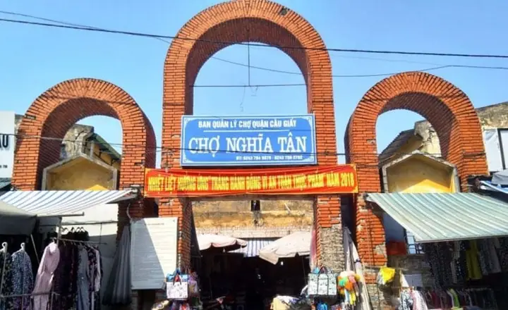 Review Chợ Nghĩa Tân: Thiên Đường Ăn Vặt Và Mua Sắm Không Thể Bỏ Lỡ Tại Cầu Giấy Review Chợ Nghĩa Tân: Thiên Đường Ăn Vặt Và Mua Sắm Không Thể Bỏ Lỡ Tại Cầu Giấy