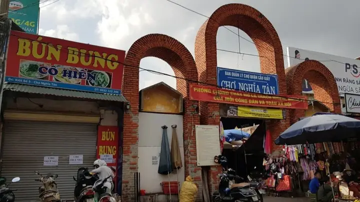Review Chợ Nghĩa Tân: Thiên Đường Ăn Vặt Và Mua Sắm Không Thể Bỏ Lỡ Tại Cầu Giấy Review Chợ Nghĩa Tân: Thiên Đường Ăn Vặt Và Mua Sắm Không Thể Bỏ Lỡ Tại Cầu Giấy