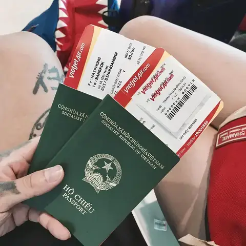 Code Vé Máy Bay Là Gì? Hướng Dẫn Cách Tra Cứu Mã Đặt Chỗ Nhanh Chóng