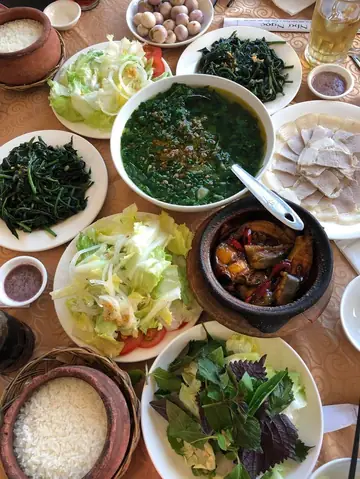 Cơm Niêu Như Ngọc Đà Lạt – Địa Chỉ, Thực Đơn, Giờ Mở & Cách Đặt Bàn Cơm Niêu Như Ngọc Đà Lạt – Địa Chỉ, Thực Đơn, Giờ Mở & Cách Đặt Bàn