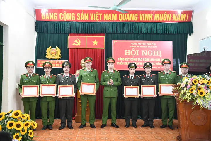Thông Tin Địa Chỉ Và Hoạt Động Mới Nhất Của Công An Huyện Tân Sơn, Phú Thọ Thông Tin Địa Chỉ Và Hoạt Động Mới Nhất Của Công An Huyện Tân Sơn, Phú Thọ