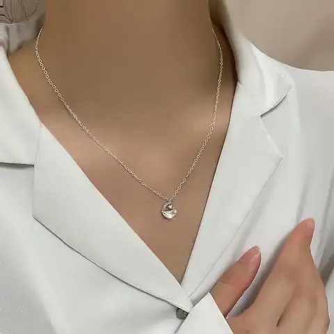 Dây Chuyền Mảnh Hàn Quốc: Thiết Kế, Chất Liệu Và Cách Chọn Cho Phong Cách Thanh Lịch