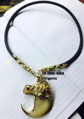 Mọi Điều Cần Biết Về Dây Chuyền Móng Cọp: Loại, Chất Liệu, Giá Và Cách Chọn Mọi Điều Cần Biết Về Dây Chuyền Móng Cọp: Loại, Chất Liệu, Giá Và Cách Chọn