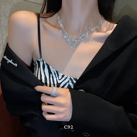 Dây Chuyền Phụ Kiện Nữ: Hướng Dẫn Chọn Mẫu, Chất Liệu Và Phong Cách Phù Hợp Dây Chuyền Phụ Kiện Nữ: Hướng Dẫn Chọn Mẫu, Chất Liệu Và Phong Cách Phù Hợp