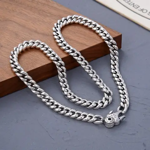Dây Chuyền Xích Bạc Nam: Cách Chọn, Chất Liệu, Phong Cách Và Bảo Quản Dây Chuyền Xích Bạc Nam: Cách Chọn, Chất Liệu, Phong Cách Và Bảo Quản