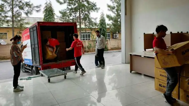 Dịch Vụ Chuyển Cửa Hàng Trọn Gói Giá Rẻ, Chuyên Nghiệp Tại Hà Nội Dịch Vụ Chuyển Cửa Hàng Trọn Gói Giá Rẻ, Chuyên Nghiệp Tại Hà Nội