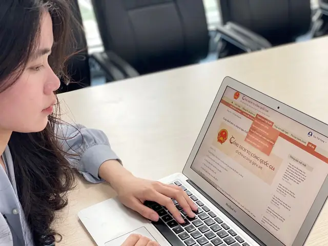 Dịch Vụ Công Là Gì? Tổng Quan Về Các Loại Hình Và Cách Sử Dụng Dịch Vụ Công Trực Tuyến Dịch Vụ Công Là Gì? Tổng Quan Về Các Loại Hình Và Cách Sử Dụng Dịch Vụ Công Trực Tuyến