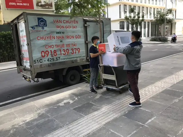 Dịch Vụ Vận Chuyển Hàng Hóa Tại Tphcm: Bảng Giá, Loại Xe Và Lưu Ý Khi Chọn Đơn Vị Vận Tải Dịch Vụ Vận Chuyển Hàng Hóa Tại Tphcm: Bảng Giá, Loại Xe Và Lưu Ý Khi Chọn Đơn Vị Vận Tải