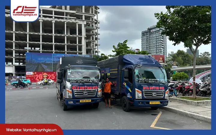 Dịch Vụ Vận Chuyển Hàng Hóa Tại Tphcm: Bảng Giá, Loại Xe Và Lưu Ý Khi Chọn Đơn Vị Vận Tải Dịch Vụ Vận Chuyển Hàng Hóa Tại Tphcm: Bảng Giá, Loại Xe Và Lưu Ý Khi Chọn Đơn Vị Vận Tải
