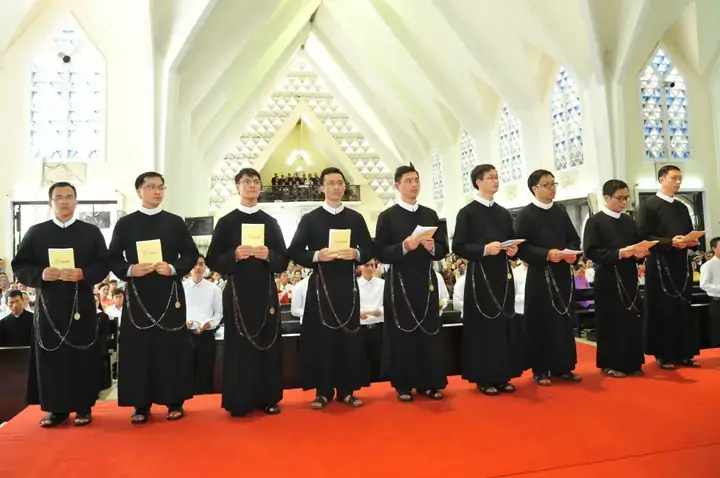 Dòng Chúa Cứu Thế Là Gì? Định Nghĩa, Lịch Sử Và Sứ Mạng Của Hội Truyền Giáo Dòng Chúa Cứu Thế Là Gì? Định Nghĩa, Lịch Sử Và Sứ Mạng Của Hội Truyền Giáo
